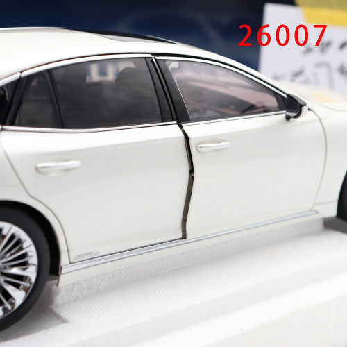 Defective 1/18 Lexus LS500h LS 500 Sonic White Autoart 78866 Model Car
