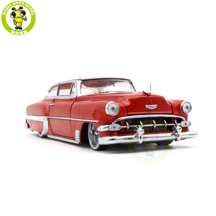1/18 SUNSTAR 1954 Chevrolet BEL AIR Lowrider Diecast Model Toy Car Gifts For Friends