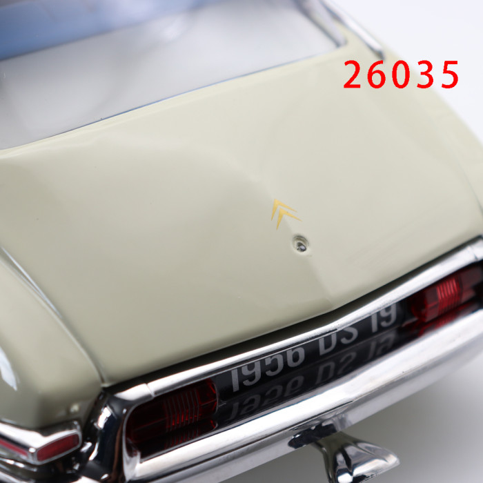 Defective 1/12 Norev Citroen DS 19 1956 Diecast Model Car
