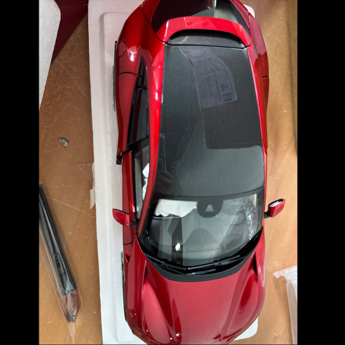 【DE】Damaged 1/18 BBR Ferrari Purosangue FUV Metallic Red Diecast Model Car