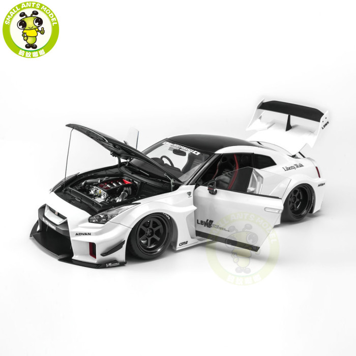 Pre-order 1/18 MOTORHELIX LB-SILHOUETTE WORKS GT NISSAN 35GT-RR VER Diecast Model Toy Car Gifts For Friends