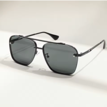 Metal Punk Big Frame Sunglasses for Men Women Cool Driving Glasses Brand Design Square Sun Glasses Goggles UV400 Eyewear