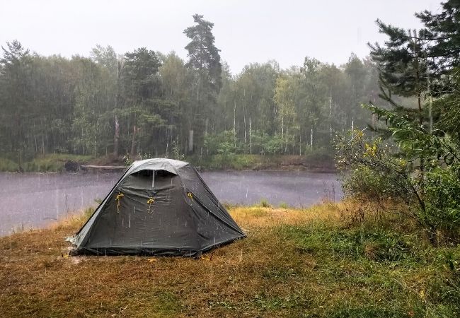 Enhance Your Rain Camping Experience with POMOLY Hot Tents and