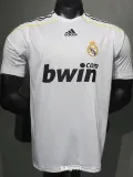 2009-2010 RMA Home Player Version 球员 Retro Soccer Jersey
