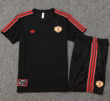 25-26 Man Utd Black Training Short Suit #D2535