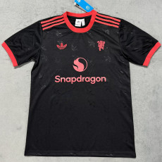 25-26 Man Utd Black Special Edition Training shirts
