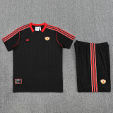 25-26 Man Utd Black Training Short Suit