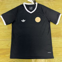 25-26 Ajax Black Special Edition Training shirts (三叶标)