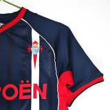 2001-2002 Celta Away Retro Soccer Jersey (带章)