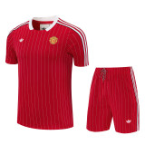 25-26 Man Utd Red Training Short Suit