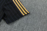 25-26 Man Utd Black Training Short Suit