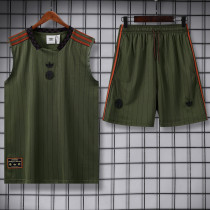 25-26 Bayern Dark green Tank top and shorts suit