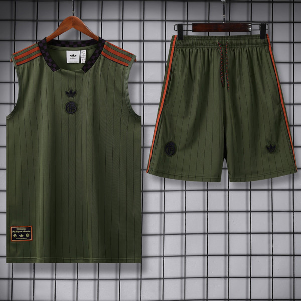 25-26 Bayern Dark green Tank top and shorts suit