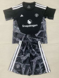 26-27 Man Utd Black Goalkeeper Kids Soccer Jersey