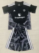 26-27 Man Utd Black Goalkeeper Kids Soccer Jersey