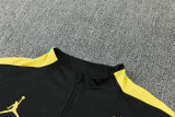 26-27 Brazil Black Half Pull Tracksuit (半拉链)