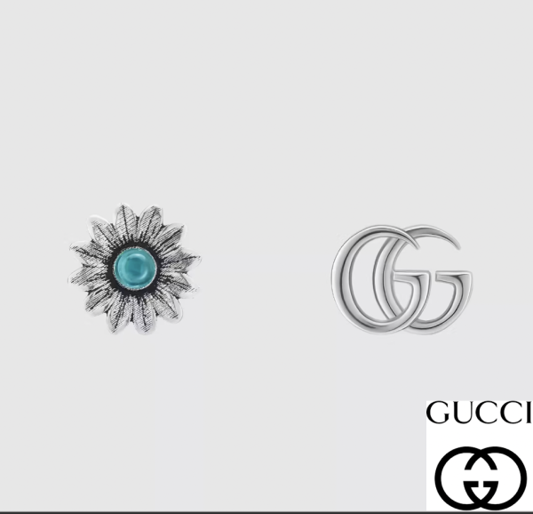 Double G flower stud earrings in Box & Pouch