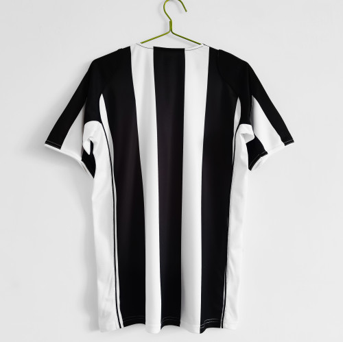 2004-05 season Juventus home jersey