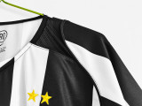 2004-05 season Juventus home jersey