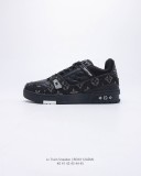Louis Vuitton board shoes black