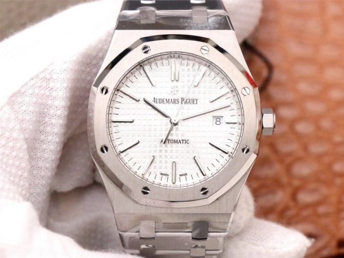 Replica Audemars Piguet Royal Oak 15400ST.OO.1220ST.02 1:1 Best Edition White Dial Swiss ETA3120