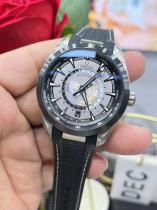 Omega Seamaster AQUA TERRA 150M 43 mm, on rubber strap