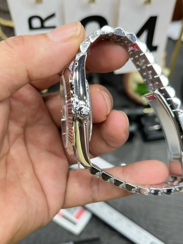 Rolex Datejust M126331-0016 Rose Gold Watch Size 41mm