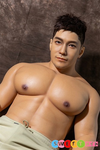 Qita Doll 熊教練 男性ラブドール 170cm 等身大 イケメン 筋肉タイプ シームレス シリコン製 ダッチワイフ 小麦肌 お口開閉機能付き