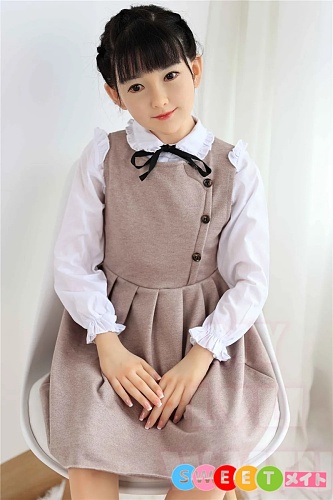 My Loli Waifu 玲奈Rena かわいい笑顔リアルラブドール 138cm AAカップ シリコンヘッド+tpeボディ Tシャツ