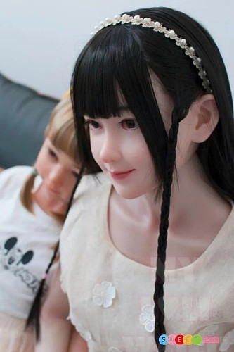 My Loli Waifu 玲奈Rena 優しい笑顔のリアルドール 138cm Bカップ シリコン製