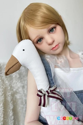 My Loli Waifu ALICE 欧米のjcダッチワイフ 126cm AAカップ シリコンラブドール