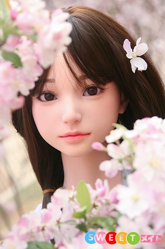 Doll Senior 萌音 148cm Cカップ シリコン製 目を奪われる美少女 セックス 人形