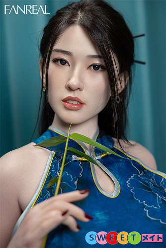 FANREAL Fei チャイナドレス姿の東洋系の穏やかな美女 リアルドール 170cm Dカップ 普乳ラブドール シリコン製 高級
