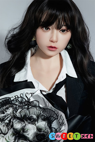 Jiusheng doll Yume 黒制服の正統派美少女 セックスドール 149cm Bカップ シリコン製 リアル皮膚付き エロドール 黒髪の清楚系女子学生