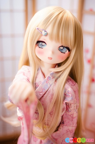XYGO(許願谷) アニメドール 可愛い着物美少女 結衣ヘッド 90cm AAカップ 貧乳 ミニドール ソフトビニールヘッド+TPE製ボディ 宣材写真の衣装付き