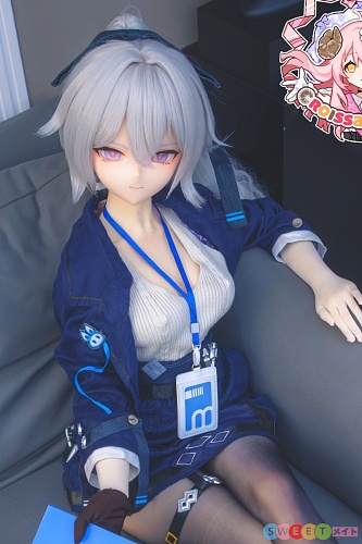 羊角社 アニメ ラブドール 155cm (155P) ブローニャ 崩壊シリーズ コスプレドール 手描きメイク ソフトビニール製ヘッド+S-TPE製ボディ