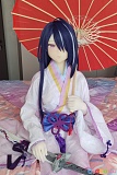 AotumeDoll 155cm Cカップ M3-1 シリコンヘッド＋TPEボディ、青紫色のロングヘアのアニメドールが淡い和装を着て赤い和傘を持つ座り姿