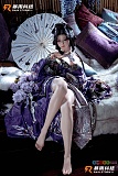Real Girl Rain Storm 氷ヘッド 幻想メイク 162cm Eカップ シリコンドール、黒髪スタイルと首元のアクセサリーが特徴的な近距離写真