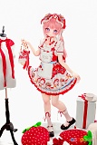 XYGO(許願谷) 小珂(Xiaoke) 142cm AAカップ アニメドール シリコンヘッド TPEボディ 片足を上げたポーズ・全身撮影・赤白メイド衣装・苺背景