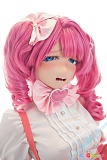 Kiradols 155cm Bカップ Saori ラブドール、ピンクのツインテールとハート飾りを写した顔周りのクローズアップ