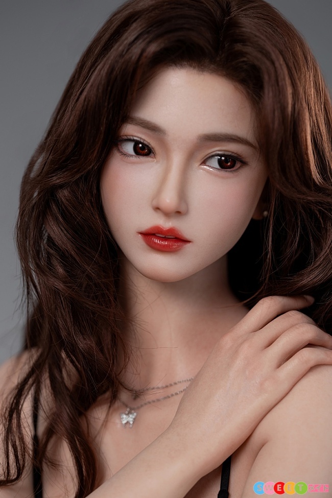 TOP-CYDOLL ダッチワイフ 168cm Fカップ Rinkaヘッド 黒ワンピースで魅せるアジア美人 ナチュラル肌 高級シリコン製 宣伝画像のヘッドはROS口開閉機能付き対応可能