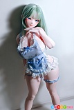 Elsababe 白井美野 157cm 巨乳 アニメドール、水色のフリル衣装で壁際に立つ全身姿