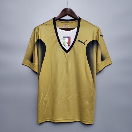 2006 Italy Golden Retro Jersey/2006 意大利金色复古