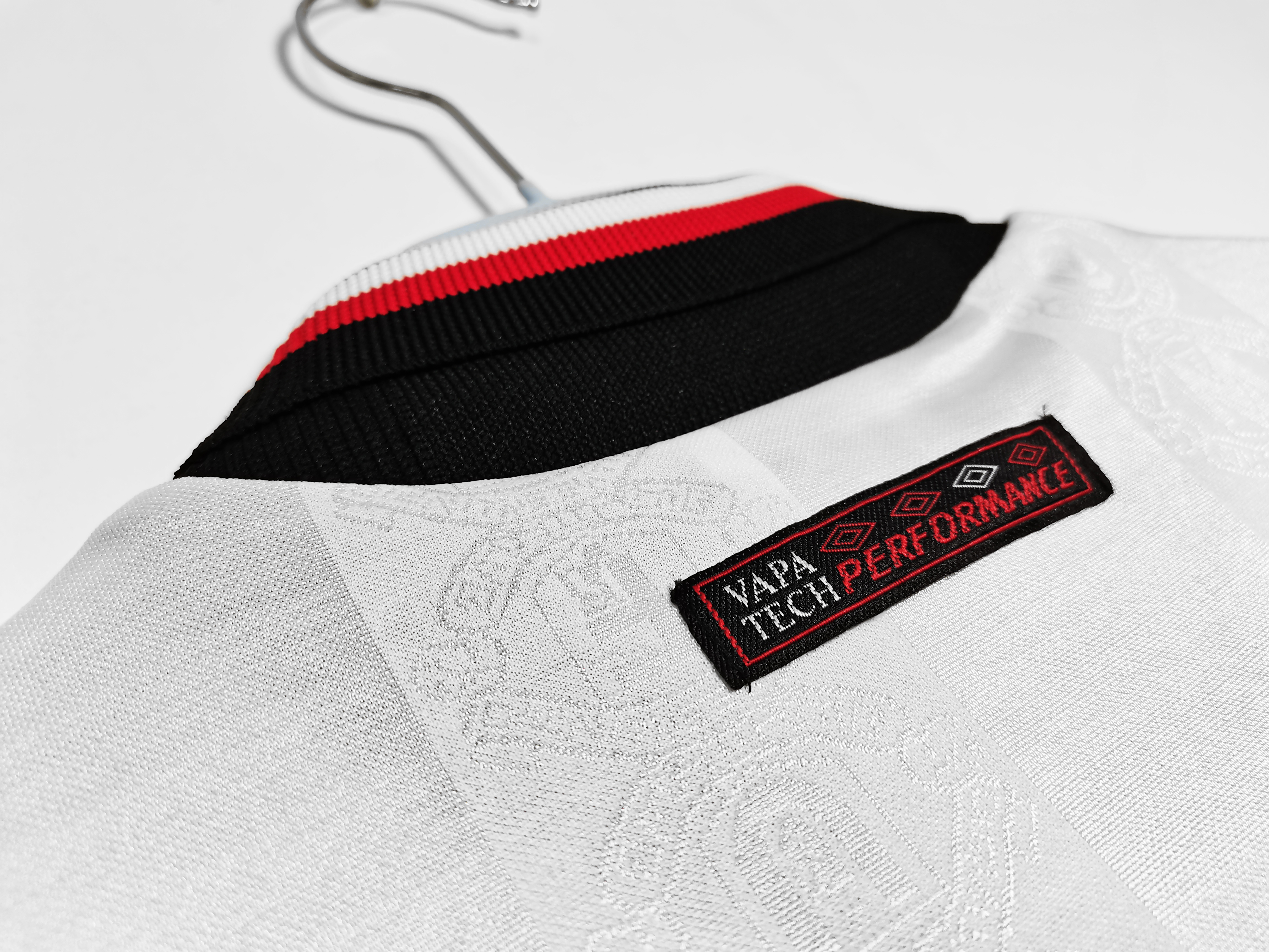 ウェア 97/98's Manchester United T-shirt ウェア 97/98's Manchester United T-shirt 1997-98 Manchester