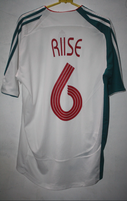 Liverpool Retro Jersey