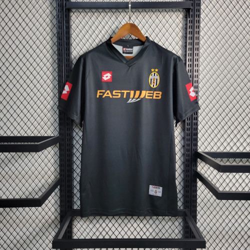 01-02 Juventus Away Retro Jersey/01-02 尤文客场