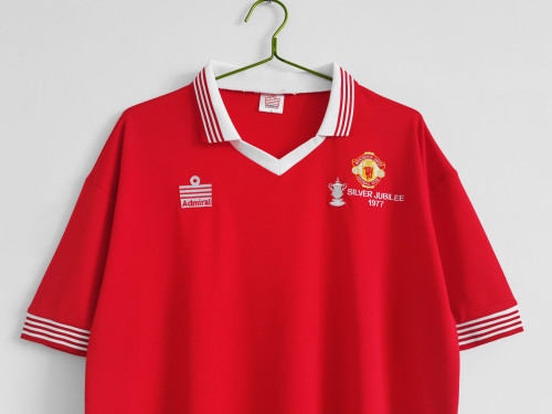 1977 Manchester United Home Retro Jersey/1977 曼联主场