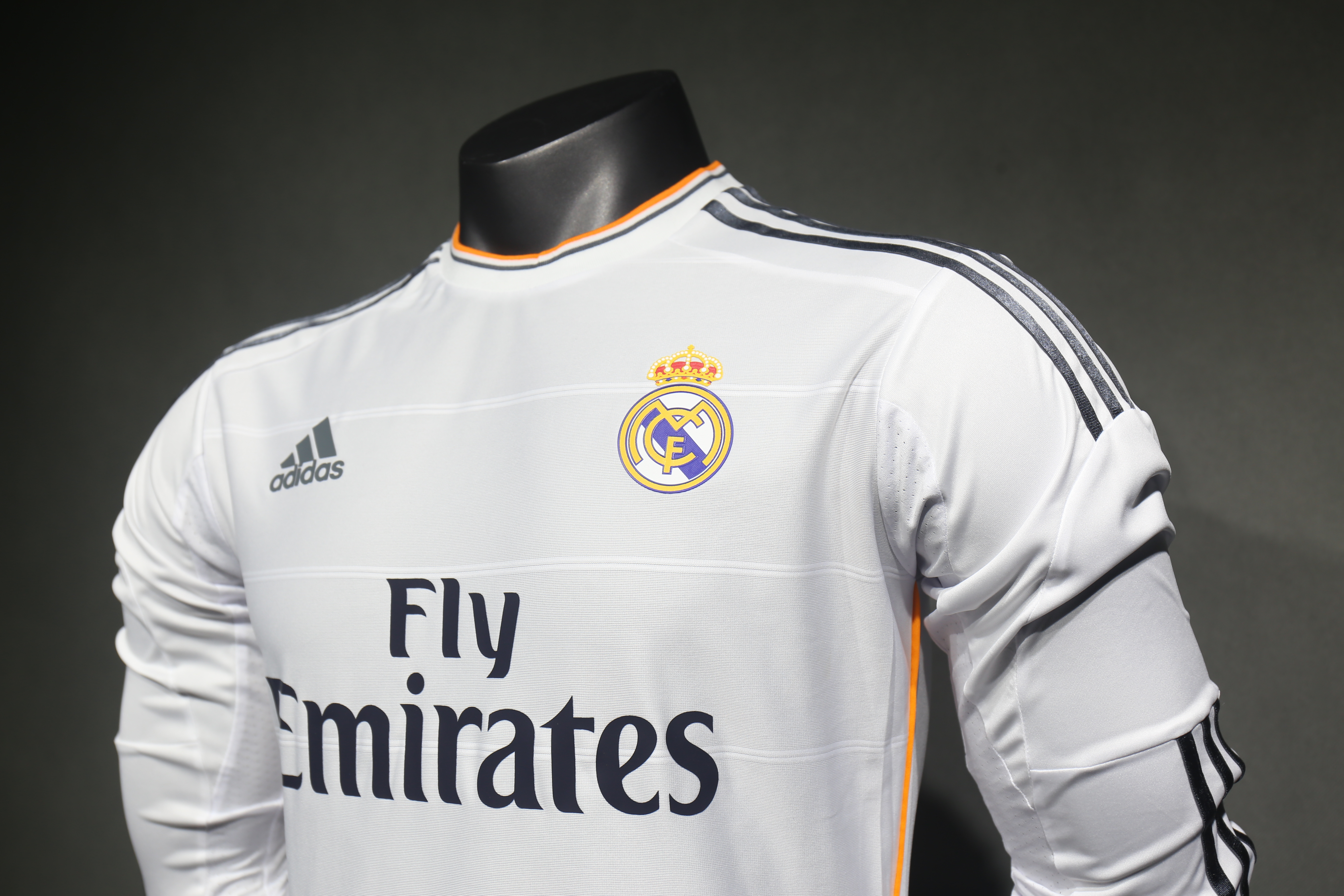 2013-14 Real Madrid Home Retro Jersey