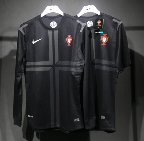 2013 Portugal Away Long Sleeve Player Retro Jersey/2013葡萄牙客场长袖球员