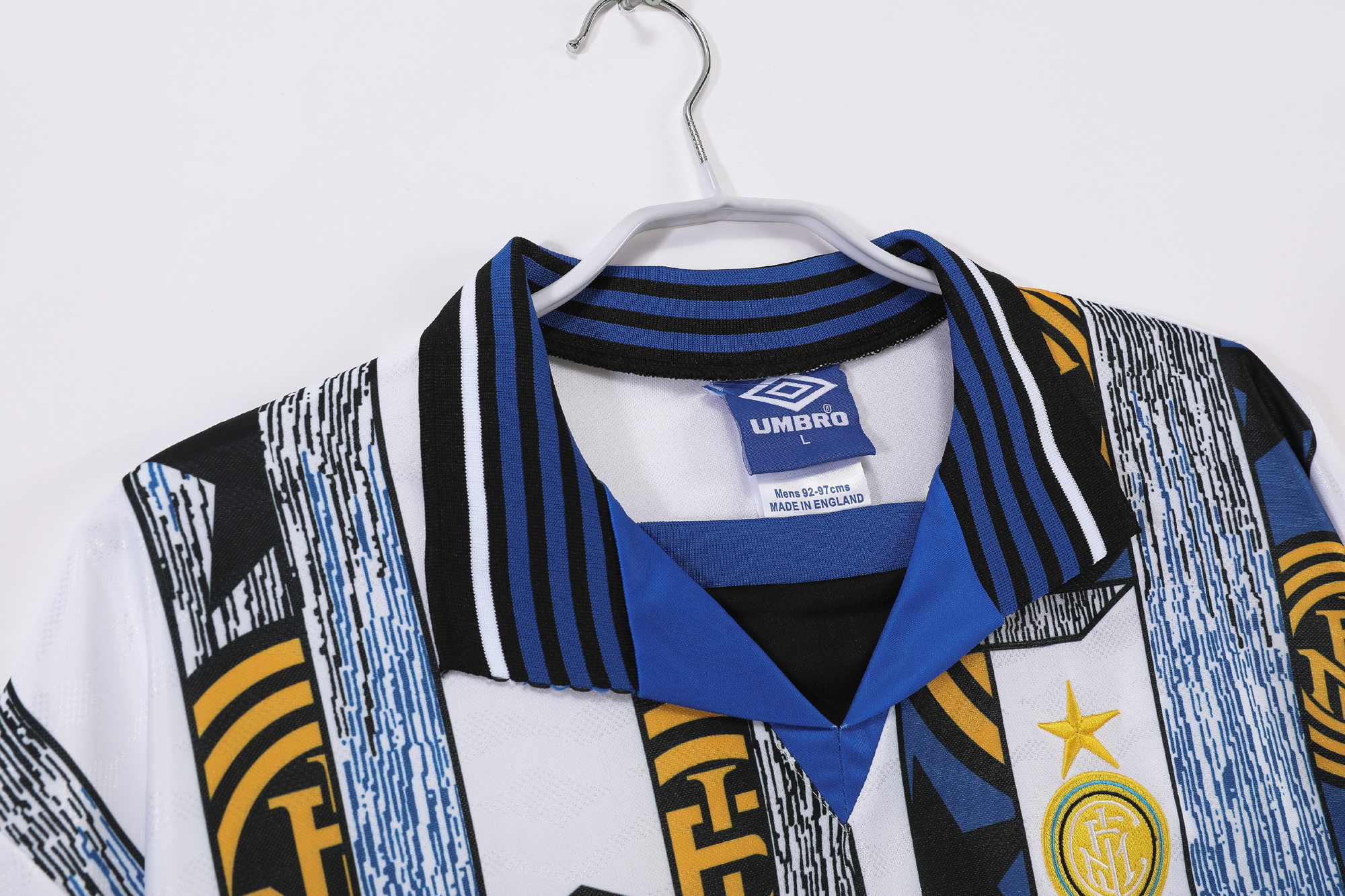 ウェア Inter Milan 95/96 Away Uniform 95/96 Inter Milan Away Kit Retro – BATFAMILYSHOP
